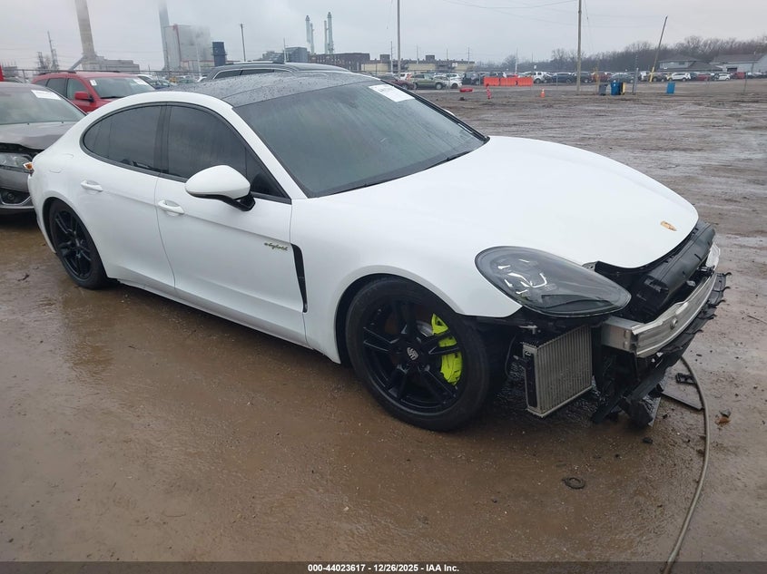 Porsche Panamera Hatchback-1