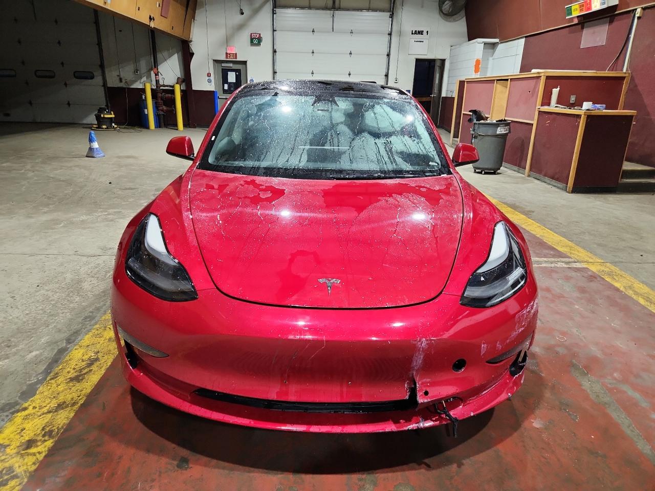 Tesla Model 3-13