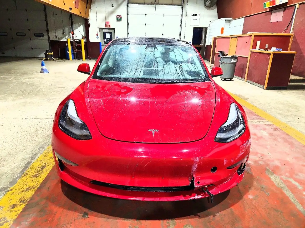 Tesla Model 3-5