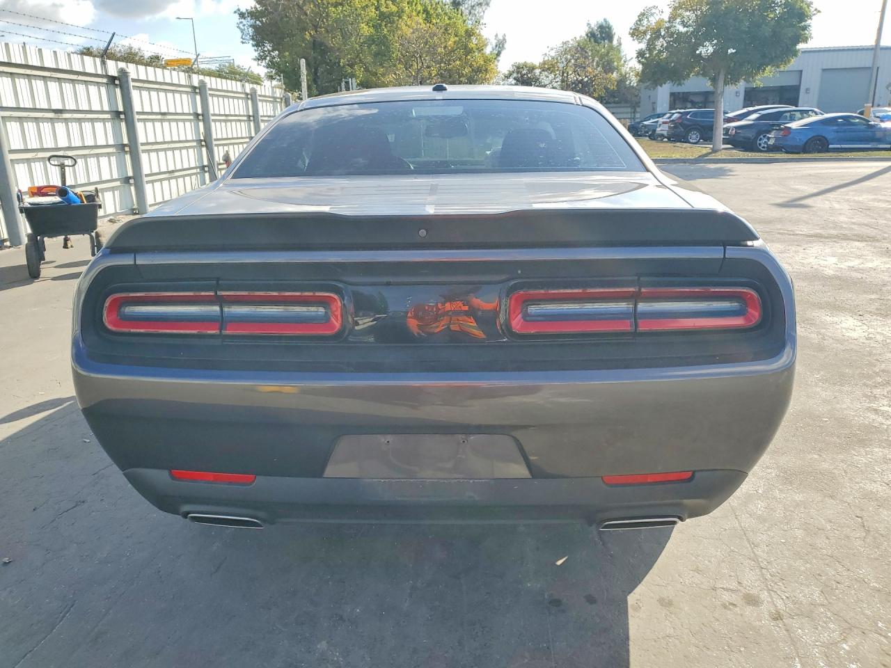 Dodge Challenger-6