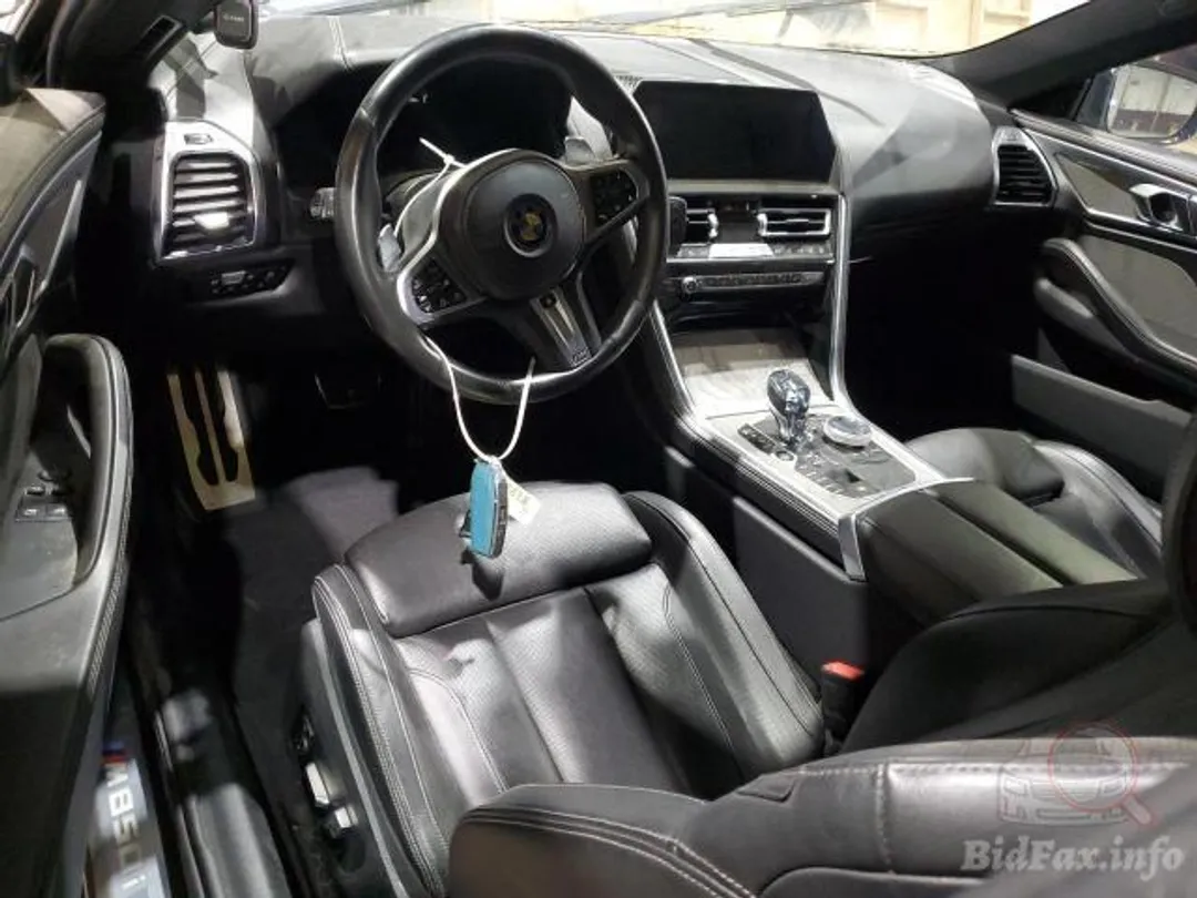 BMW M850i-8